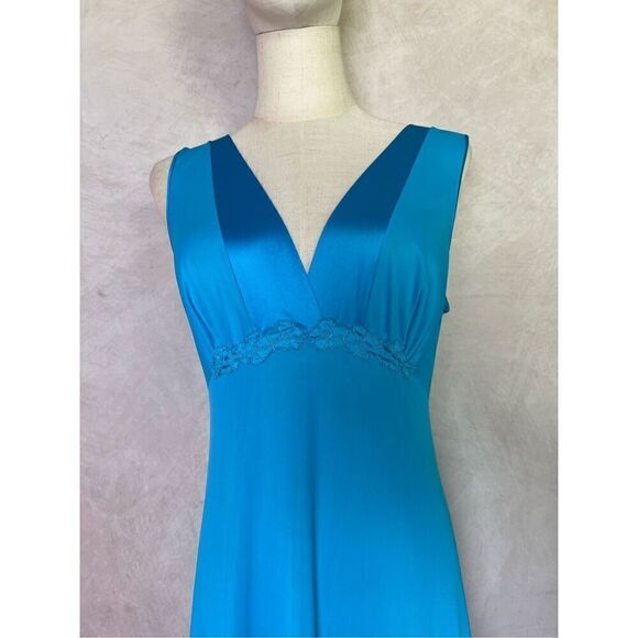 Vintage Vanity Fair Slip Dress Nightgown - Picture 2 of 6